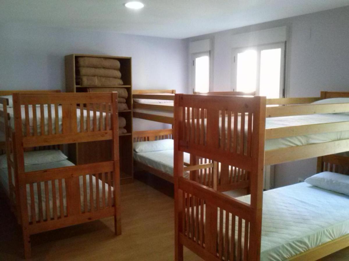 Albergue Turistico Rio Aragon Canfranc Extérieur photo