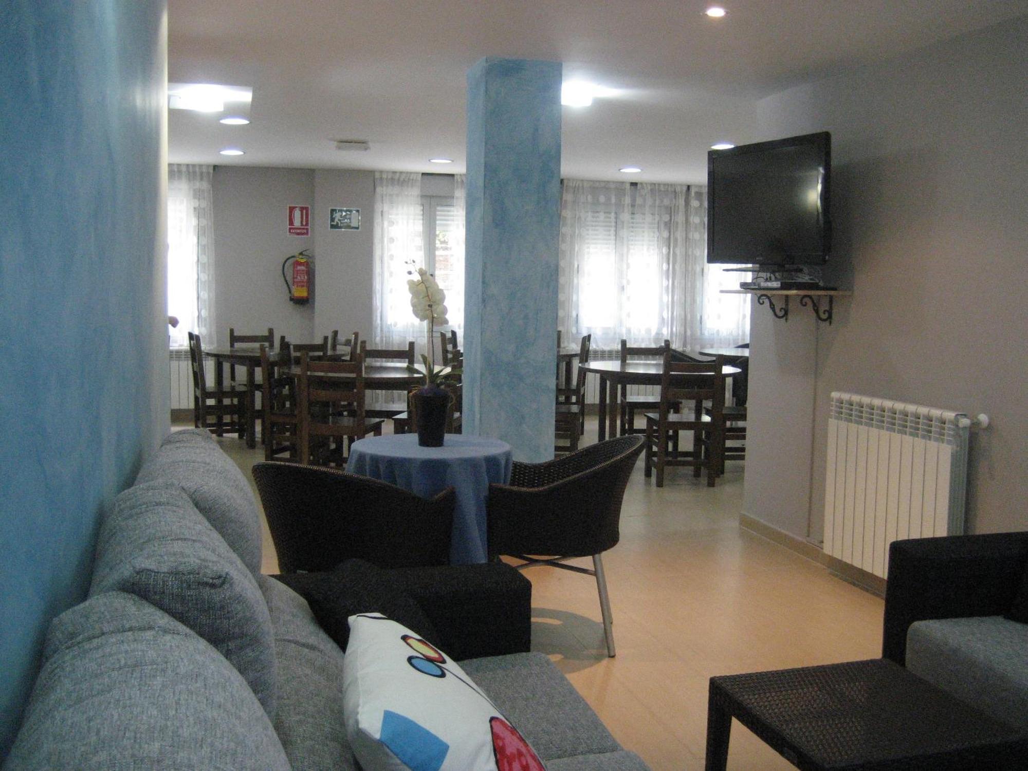Albergue Turistico Rio Aragon Canfranc Extérieur photo