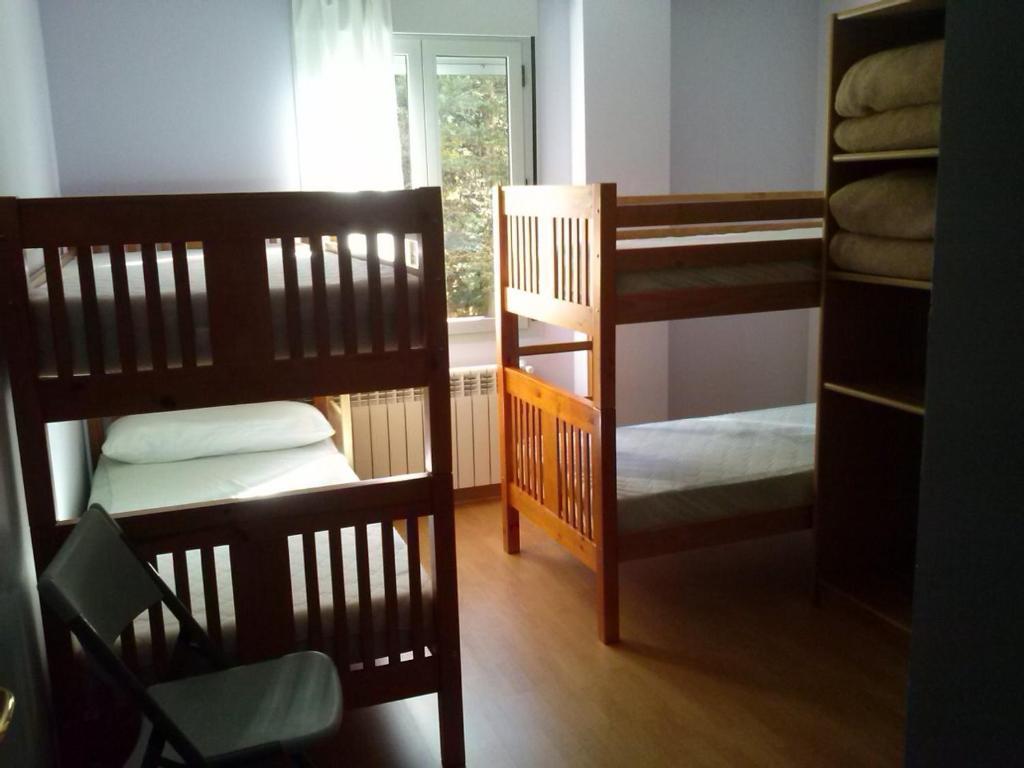 Albergue Turistico Rio Aragon Canfranc Chambre photo
