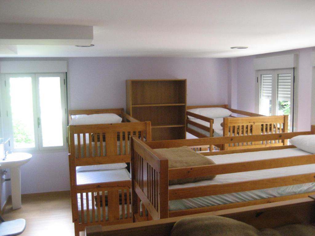 Albergue Turistico Rio Aragon Canfranc Chambre photo