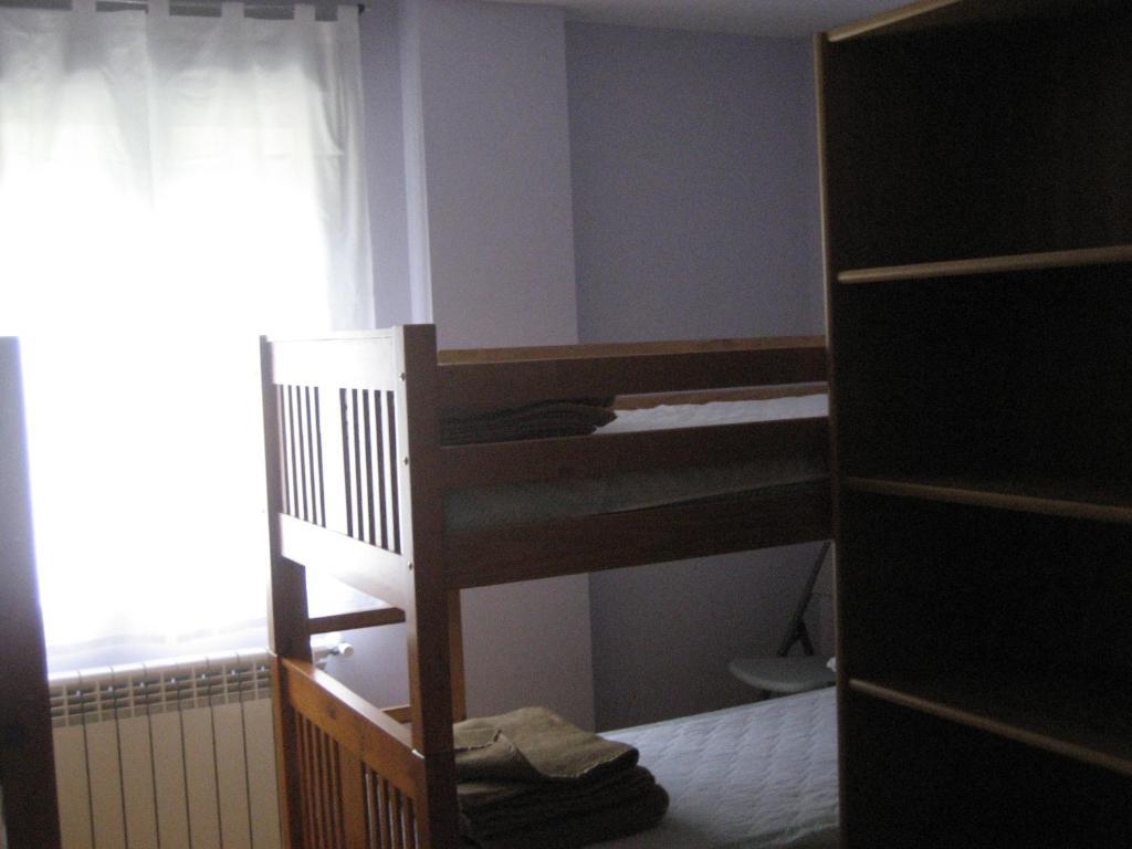 Albergue Turistico Rio Aragon Canfranc Chambre photo