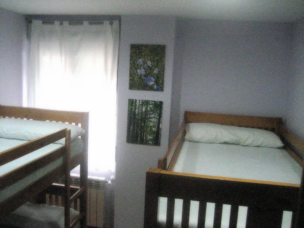 Albergue Turistico Rio Aragon Canfranc Chambre photo