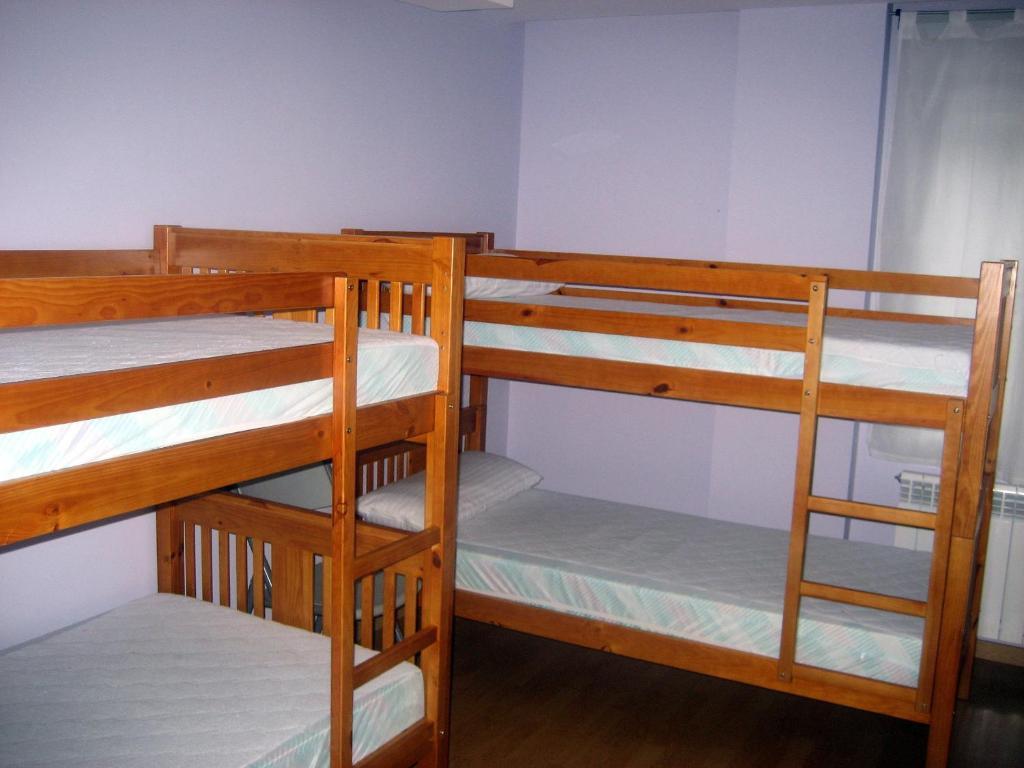 Albergue Turistico Rio Aragon Canfranc Chambre photo